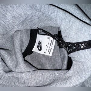 Men’s nike tech fleece